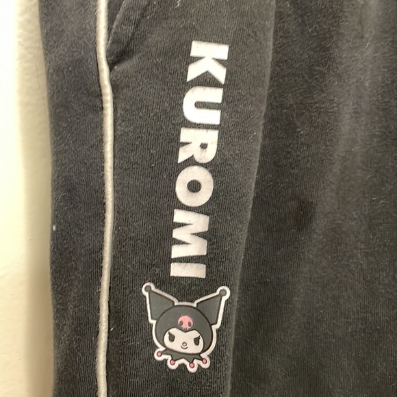 These would be a size 12-14. - Picture 5 of 5